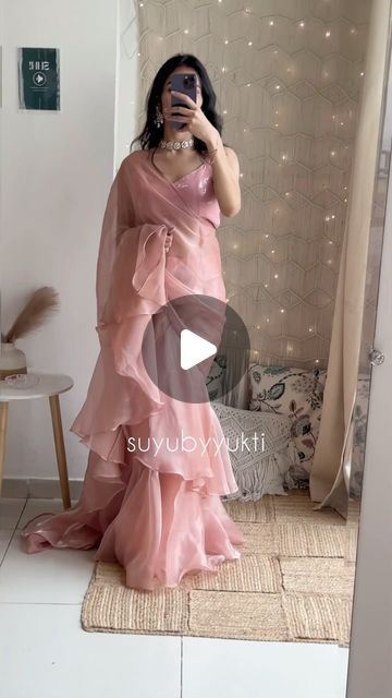 How To Make Ruffle Saree, Organza Ruffle Saree, Ruffle Sarees Latest, Trendy Saree, Organza Saree Blouse Designs Latest, How To Make Ruffles, Sequins Blouse, Ruffle Saree, Organza Saree