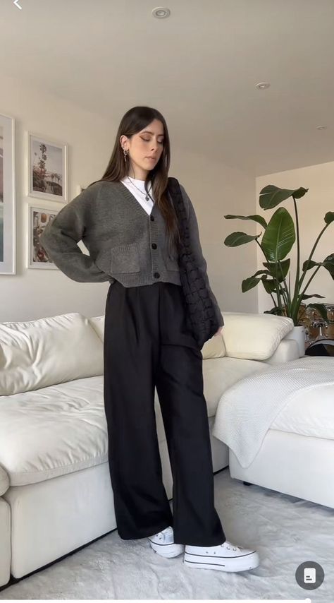 Lazy Business Casual, Business Casual With Slacks, Off White Pants Outfits For Women, Outfits With Pants Casual, Outfit Ideas Professional Casual, Corporate Business Casual, Black And Gray Outfits Women, Autumn Outfits Formal, Formal Sweater Outfit