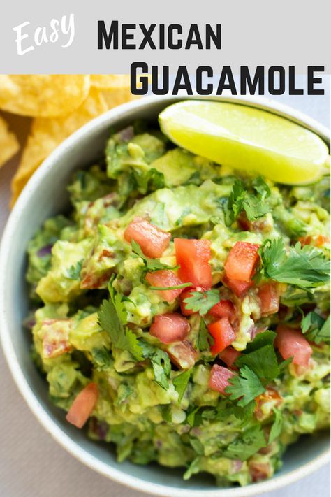 Guacamole Recipe Easy Homemade, Guacamole Mexicano, Mexican Guacamole Recipe, Mexican Guacamole, Homemade Guacamole Recipe, Guacamole Recipe Easy, Salsa Guacamole, Mexican Appetizers, Best Guacamole Recipe