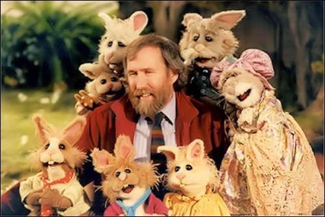 Jim Henson with Bean Bunny and his pals. Jim Henson Puppets, Bean Bunny, Fraggle Rock, The Muppet Show, Architecture Art Design, Kewpie Dolls, Bangor, Jim Henson, Kids Tv