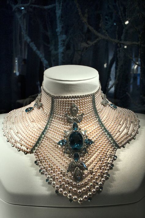 High Jewelry Collections, Dressed to Impress - The New York Times Empress Alexandra Feodorovna, Empress Alexandra, Necklace With Pearls, Alexandra Feodorovna, Expensive Jewelry Luxury, Dressed To Impress, Historical Jewellery, Indian Jewelry Sets, Royal Jewels