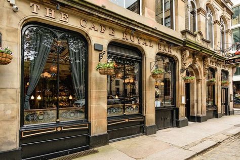 Edinburgh Bars, Royal Wedding Venue, Oyster Bar Restaurant, Beautiful Cafe, Cafe Royal, Gallery Cafe, Scotland Vacation, Edinburgh City, Wedding Venues Uk