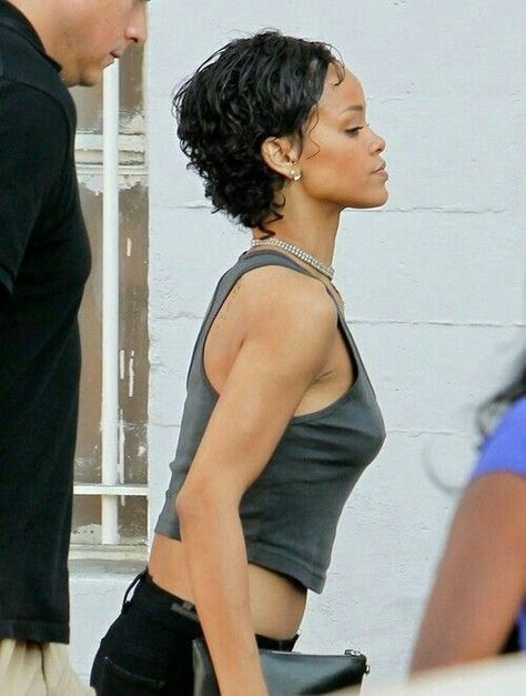 Rihanna Short Hair, Short Hair Inspo, Short Curly Haircuts, Big Chop, Rihanna Fenty, Cut My Hair, Curly Hair Cuts, Short Hair Styles Pixie, Short Curly Hair