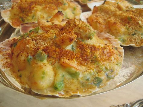 New Orleans Crabmeat Au Gratin | Food.com Crabmeat Au Gratin Recipe, Shrimp Au Gratin, Crab Au Gratin, Crab Meat Au Gratin, Coquille St Jacques, Au Gratin Recipes, Crab Dishes, Crab Recipes, Shrimp Dishes