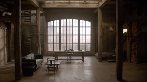 Warehouse Loft Apartment, Teen Wolf Script, Hills Aesthetic, Derek Teen Wolf, Hale House, Teen Wolf Derek Hale, Warehouse Loft, Beacon Hills, Teen Tv