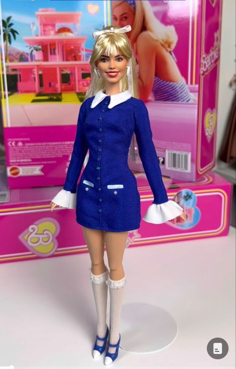 Celebrity Barbie Dolls, Barbie Skipper, Curvy Barbie, Vintage Barbie Clothes, Barbie Clothes Patterns, Barbie Model, Im A Barbie Girl, Guys And Dolls, Barbie Collector