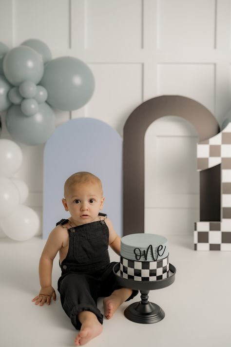 Fast One Cake Smash Photoshoot, Fast One Cake Smash, Fast One Smash Cake, Race Car Smash Cake, Fast One Cake, One Cake Smash, Baby First Birthday Themes, Cake Smash Theme, Thomas Birthday