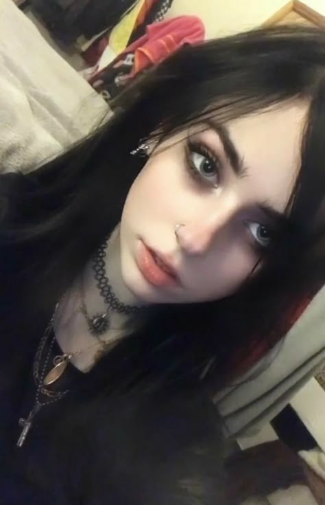 Pretty Poison, Alt Makeup, Swag Makeup, Alt Girls, Smink Inspiration, Alternative Makeup, Emo Makeup, Dope Makeup, Edgy Makeup