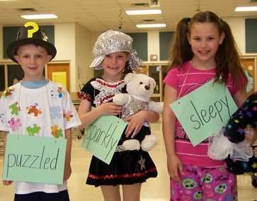 Word Costumes, Word Aware, Alphabet Parade, World Book Day Outfits, Vocabulary Parade, Parade Costumes, World Book Day Ideas, Parade Ideas, Wow Words