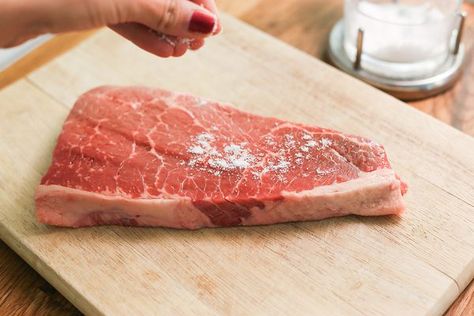 bottom round salt Different Cuts Of Steak, Best Cut Of Steak, Grilling The Perfect Steak, Restaurant Steak, Cooking The Perfect Steak, Tenderloin Steak, Steak Cuts, Perfect Steak, Ribeye Steak