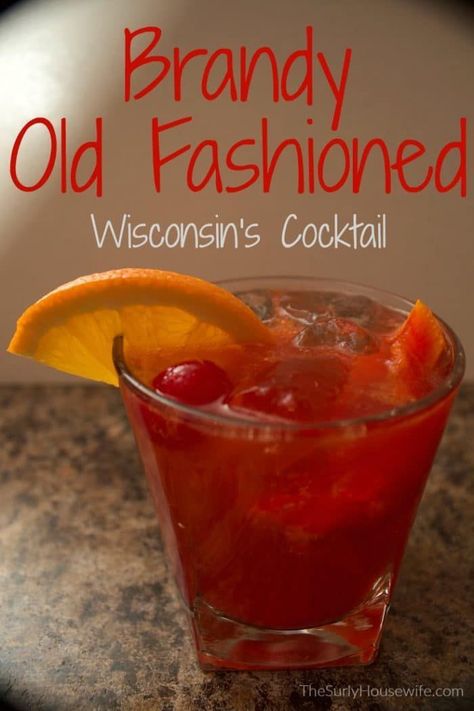 Old Fashion Drink Recipe, Sweet Drinks Recipes, Brandy Drink, Brandy Old Fashioned, Brandy Cocktails, Old Fashioned Recipe, Old Fashioned Drink, Bite Size Food, Classic Cocktail Recipes