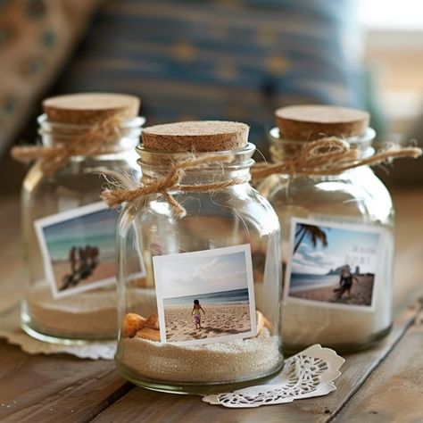 Jars With Sand And Seashells, Beach Memory Jars, Upcycle Glass Jars, Beach Mason Jars, Sand Jar, Festa Moana Baby, Memory Jars, Old Glass Bottles, Memory Jar