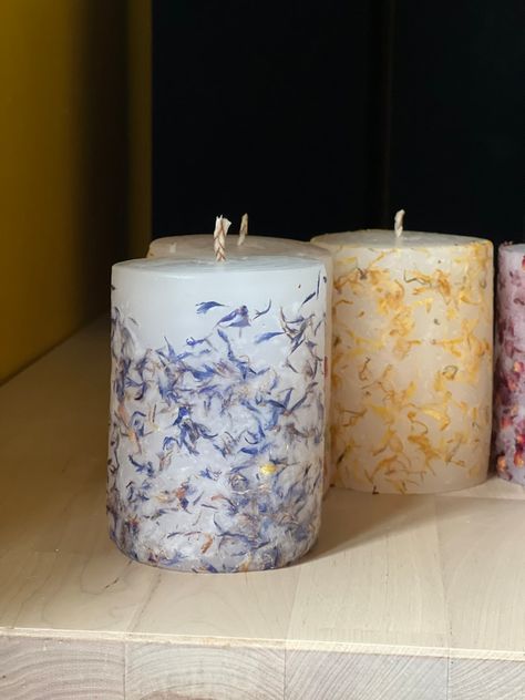 Flower Petals Pillar Candles Botanical Candles Boho Romantic - Etsy UK Botanical Candles, Flower Candles, Boho Candle, Paraffin Wax Candles, Artisan Candles, Sweet Violets, Handmade Candle, Flower Candle, Melting Candles