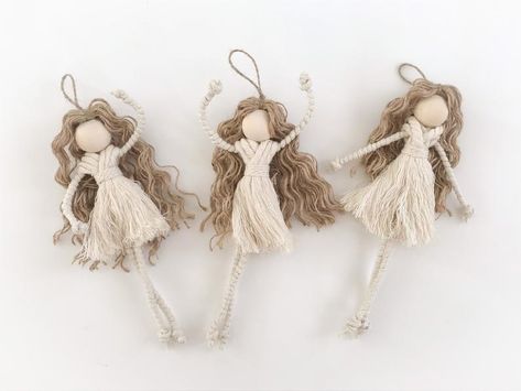 Macrame Ballerina, Doll Macrame, Ballerina Crafts, Macrame Doll, Bracelets Easy, Yarn Dolls, Jute Basket, Ballerina Doll, Diy Bracelets Easy