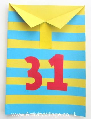 Rugby Shirt Card Rugby Crafts For Kids, Rugby Cards Handmade, Easy Birthday Cards, Rugby Party, Easy Birthday Cards Diy, Ball Craft, Rugby Kids, Shirt Card, Kids Inspo