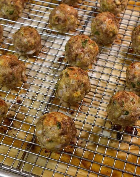 Best Easy Oven Baked Meatballs Recipe Baked Meatballs Oven Easy, Baked Meatballs Oven, Oven Meatballs Recipe, Meatballs Oven, Sausage Meatballs Recipes, Oven Meatballs, Oven Baked Meatballs, Baked Meatball Recipe, One Bite Appetizers