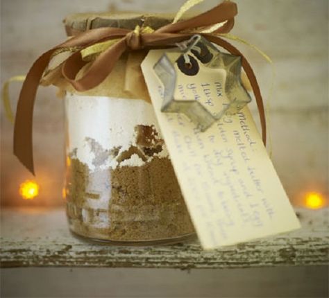 recipe-image-legacy-id--1179456_12 Christmas Gifts In A Jar, Food Gifts For Men, Gift Recipes, Gifts In A Jar, Gift Jars, Mix In A Jar, Gingerbread Gifts, Gift Jar, Christmas Hamper