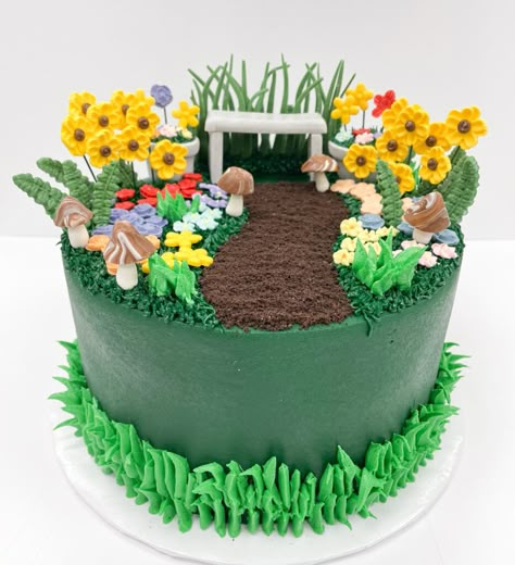 How Does Your Garden Grow? Secret Garden Cake Ideas, Plant Cake Ideas Easy, Garden Party Cake Ideas, Garden Cake Design, Plant Cakes Ideas, Garden Cake Ideas, Flower Garden Cake, Garden Theme Cake, Creative Plating