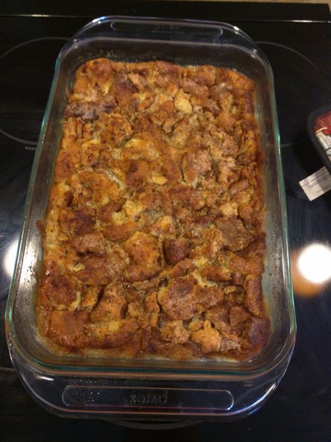 Rack M Nation: Apple Fritter Bread Pudding - Rock M Nation Easy French Toast Casserole, Donut Bread Pudding, Donut Bread, Apple Cider Donuts Recipe, French Toast Casserole Recipe, French Toast Casserole Easy, Easy French Toast, Apple Fritter Bread, Cider Mill