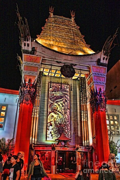 Grauman's Chinese Theatre, Los Angeles Chinese Theater, Anthony Anderson, Chinese Theatre, Universal Studios Hollywood, Vacation Memories, City Of Angels, Top Travel Destinations, Los Angeles Area, California Dreamin'