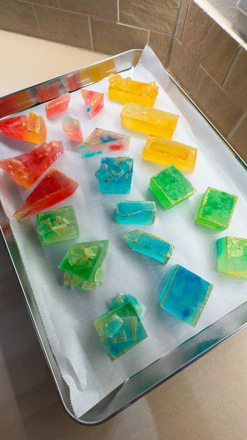 Jen Dao on Instagram: "I think it’s crystal clear, this candy is a gem! 💎🍬 Fun fact: “Kohakutou” translates to “amber sugar” in Japanese, inspired by its resemblance to precious gemstones like amber.  🔗Full recipe: on @YouTube & jenhdao.com/crystal-gummies  Ingredients: 5 tsp agar agar powder 1 3/4 c cold water 3 c sugar food color 1 tsp Avocado oil 1 tsp extract of choice  #crystal #candy #kohakutou #gem #crystals #sweets #JapaneseFood" Crystal Gummies, Kohakutou Candy, Agar Agar Powder, How To Make Crystals, Crystal Candy, Agar Agar, No Sugar Foods, Rock Candy, Asian Cooking