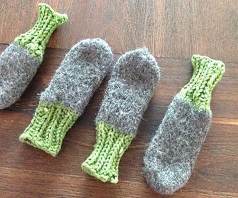 11 DIY Dog Bootie Plans: Homemade Paw Protectors! Doggie Sweaters, Felted Mittens, Crochet Dog Clothes, Dog Slippers, Dog Booties, Paw Protector, Felted Dog, Dog Sweater Pattern, Pet Sweaters