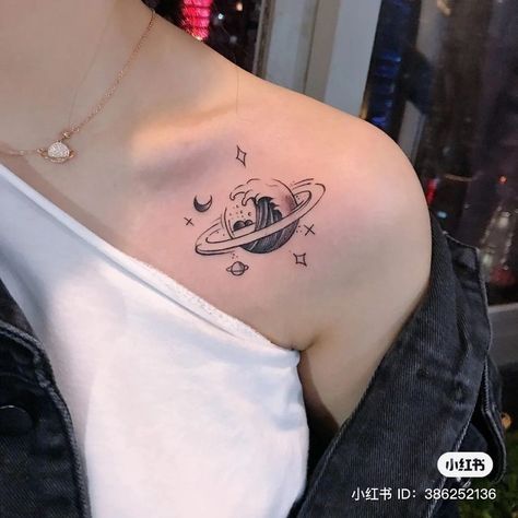 2024 Tattoo, Small Shoulder Tattoos, Universe Tattoo, Planet Tattoos, Small Hand Tattoos, Tattoo Cover, Elegant Tattoos, Feminine Tattoos, Simplistic Tattoos