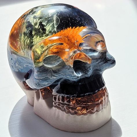 Head Tutorial, Resin Skull, Epoxy Resin Crafts, Floral Skull, Skull Head, Artsy Fartsy, Resin Crafts, Epoxy Resin, Dried Flowers