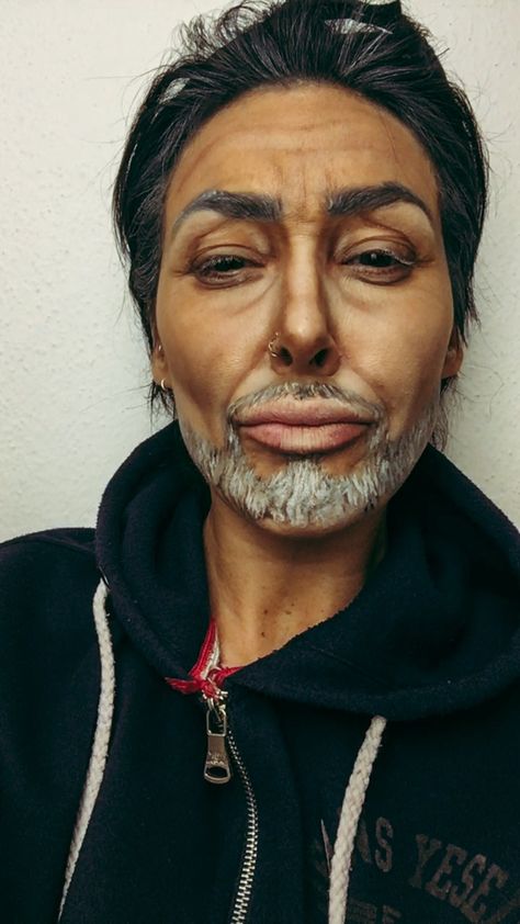 Man Makeup For Women, Old Man Makeup, Age Makeup, Old Age Makeup, College Course, Aging Makeup, Course Ideas, Media Makeup, Hand Makeup