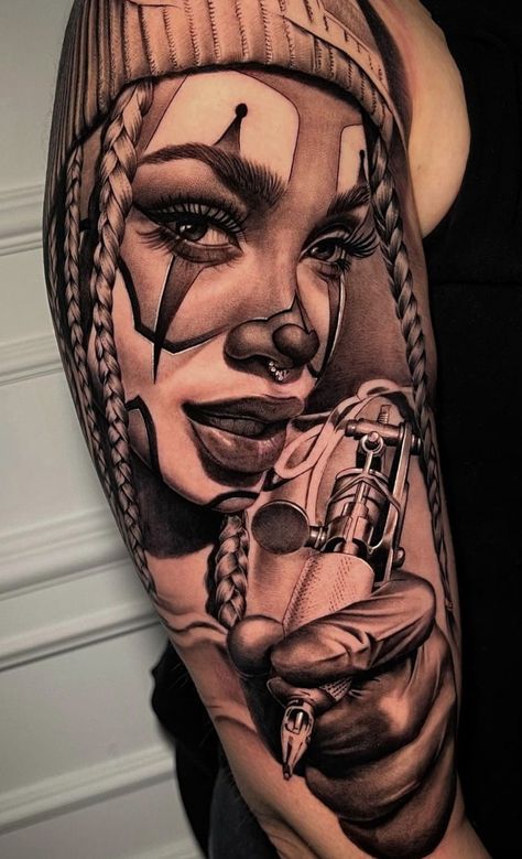 Tattoo Themes Men, Chicano Tattoo Arm, Chicano Girl Tattoo, Street Art Tattoo, Sketch Style Tattoo, Traditional Tattoo Black And Grey, Payasa Tattoo, Portrait Tattoo Sleeve, Thigh Piece Tattoos