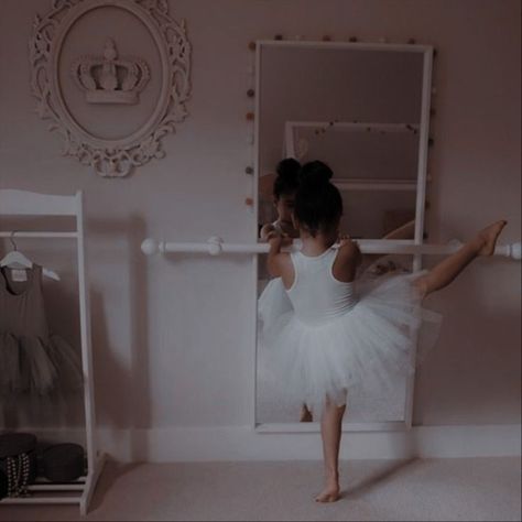 Toddler Ballet, Black Dancers, Baby Ballet, Baby Ballerina, Mommy Goals, Future Mom, Cute Family