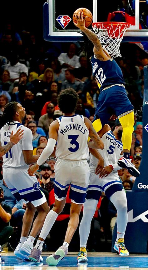 Ja Morant Dunking, Ja Morant Dunk Wallpaper, Ja Morant Dunk, Sports Wallpapers, Basketball Pictures, Basketball Shoes, Black Men, Nba, Basketball