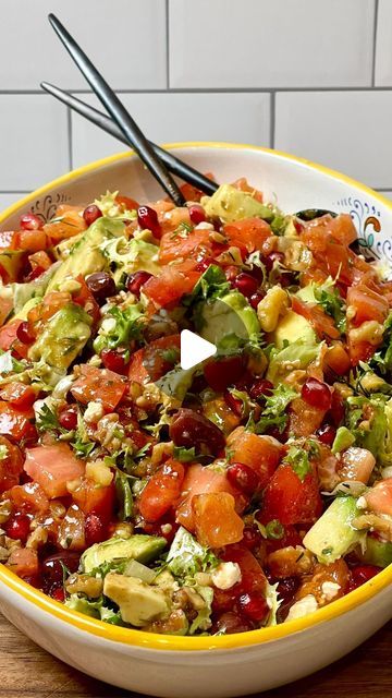 Recipes With Pomegranate Molasses, Large Salad Recipes, Pomegranate Recipes Healthy, Pomegrante Salad, Pomegranate Recipes Salad, Indian Salad, Quick Salad Recipes, Marinated Salad, Beet Salad Recipe