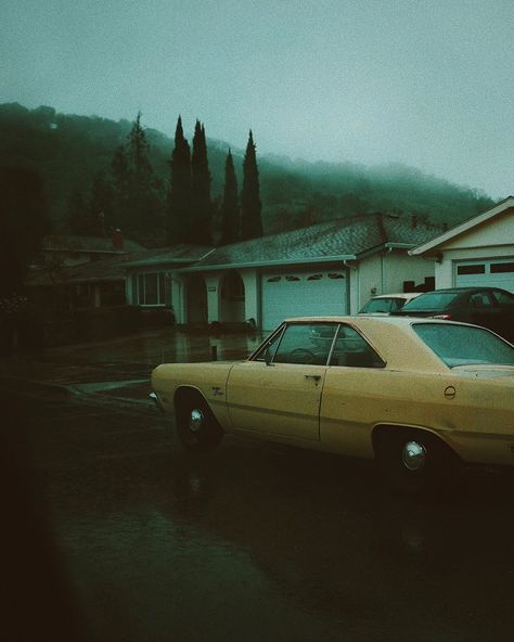 Anglo Gothic, Neo Noir, August 10, Story Inspiration, Night Aesthetic, Grunge Aesthetic, Aesthetic Photo, Small Town, Cinematography