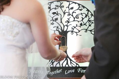 Tree Unity Ceremony, Tree Ceremony Wedding, Ceremony Unity Ideas, Wedding Ceremony Unity Ideas, Ideas Candles, Unity Ideas, Wedding Ceremony Unity, Fresh Rose Petals, Diy Bridal Bouquet