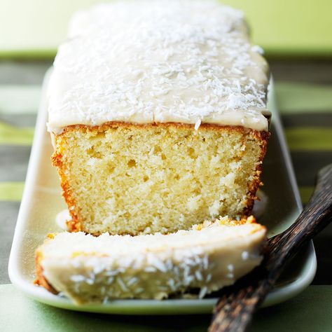 Bring a tropical taste to your afternoon bake with this light and fluffy coconut cake recipe with grated lime zest to give it a kick! Coconut Flour Cake Recipes, Coconut Sponge Cake, Vegan Coconut Cake, Coconut Loaf Cake, Coconut Flour Cakes, Coconut Loaf, Lime Pound Cake, Cake Recipes Uk, Mary Berry Recipe