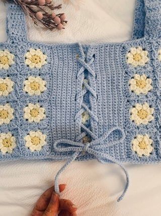 Borderline Design, Crochet Corset, شال كروشيه, Swap Ideas, Fall Crochet, Mode Crochet, Crochet Fashion Patterns, Corset Back, 자수 디자인