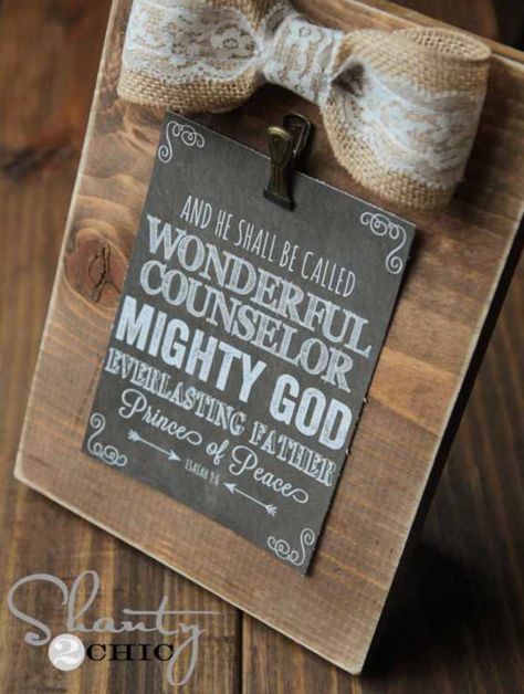 Super cute DIY board to make to post a Bible verse for a Verse of the Week. Verse Of The Week Board, Altered Clipboards, Verse Of The Week, Christmas Bows Diy, Shanty 2 Chic, Christmas Breakfast, Printable Bible Verses, Relief Society, Noel Christmas