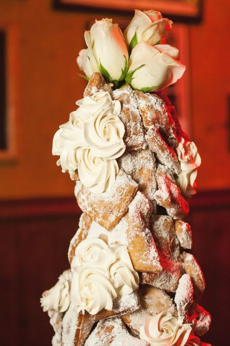 OMG is this a beignet cake lol I would love this Beignet Wedding Cake, New Orleans Theme Bridal Shower Ideas, Creole Wedding Food, Creole Wedding, Irish Pub Wedding, Alternative Cake, Themes For Weddings, Atlantic Beach Florida, Tiana Wedding