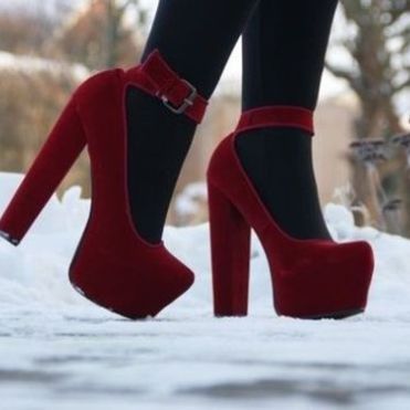 Hak Tinggi, Velvet High Heels, Snow Fall, High Heels Boots, Heels Red, Velvet Shoes, Red High Heels, Heels Platform, Red High