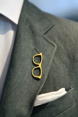 Eye Accessories, Men's Brooch, Eye Fashion, Lapel Pins Mens, Its A Mans World, Linen Texture, Jewellery Ideas, Mens Style, Gentleman Style