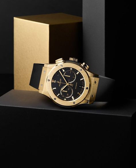 Hublot Classic Fusion Hublot Ferrari, Hublot Watches Men, Hublot Classic Fusion, Hublot Classic, Hublot Big Bang, Hublot Watches, Wedding Outfit Men, Swiss Luxury, Chic Aesthetic