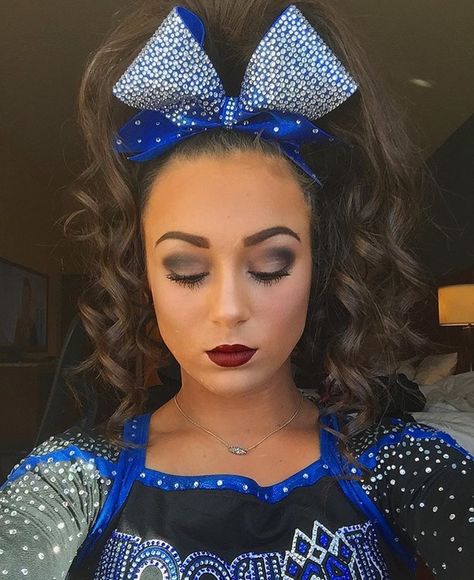 Cheer Comp Makeup Looks, Competition Cheer Hair, Comp Cheer Makeup, Competition Cheer Makeup, All Star Cheer Makeup, Cheer Comp Hair, Cheer Leader Makeup, Cheer Comp Makeup, Cheer Competition Hairstyles With Bows