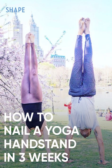 Beginner Handstand, Handstand Tips, Handstand Training, Hand Stand, Yoga Inversions, Yoga Poses For Men, Yoga Handstand, Strength Yoga, Yoga Hands