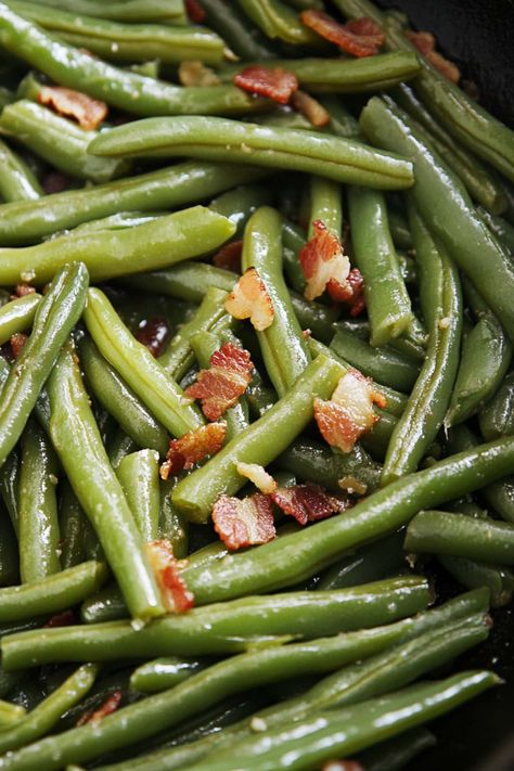 Best Baked Green Beans, Mississippi Green Beans, Copycat Texas Roadhouse Green Beans, Green Beans With Bacon And Brown Sugar, How To Cook Fresh Green Beans, Brown Sugar Green Beans Bacon, Green Beans With Ham, Roadhouse Green Beans, Roasted Fresh Green Beans