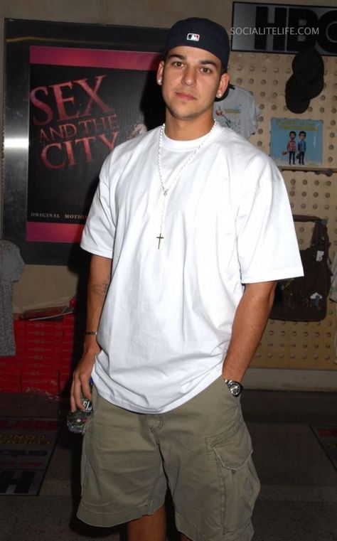 Rob Kardashian. So cute! 2000 Mens Fashion, 18th Birthday Party Outfit, 2000s Celebrities, Y2k Party Outfit, 2000s Men, Robert Kardashian Jr, Jenner Kids, Rob Kardashian, Robert Kardashian