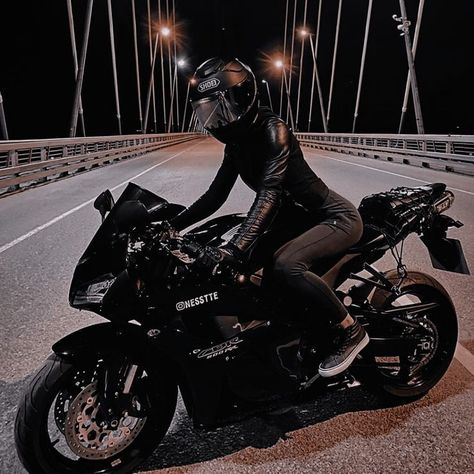 #motorbike #girl #night Books Wattpad, Wattpad, Books, Black