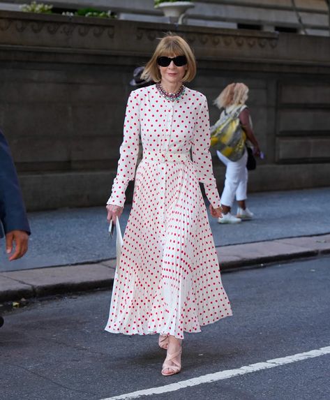 Anna Wintour Knows This Classic Print Will Never Go Out of Style | Who What Wear Anna Wintour Style, Sadies Dress, Personal Social, Stylish Outfits For Women Over 50, Social Media Presence, Ankle Dress, Reformation Dress, Anna Wintour, Cotton Midi Dress