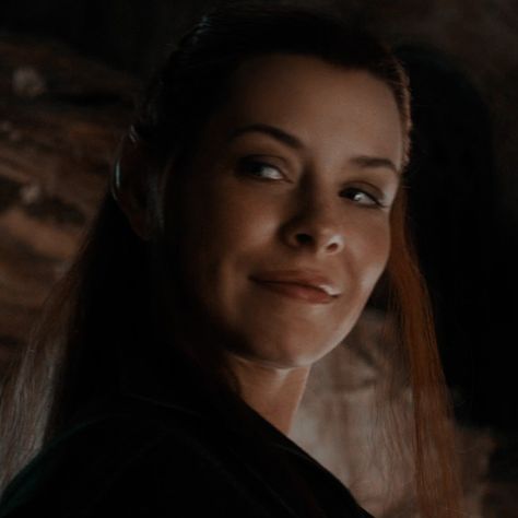 The Hobbit Tauriel, Lotr Women, Tauriel Hobbit, Hobbit Tauriel, Army Girls, The Hobbit Movies, Desolation Of Smaug, Tauriel, Evangeline Lilly