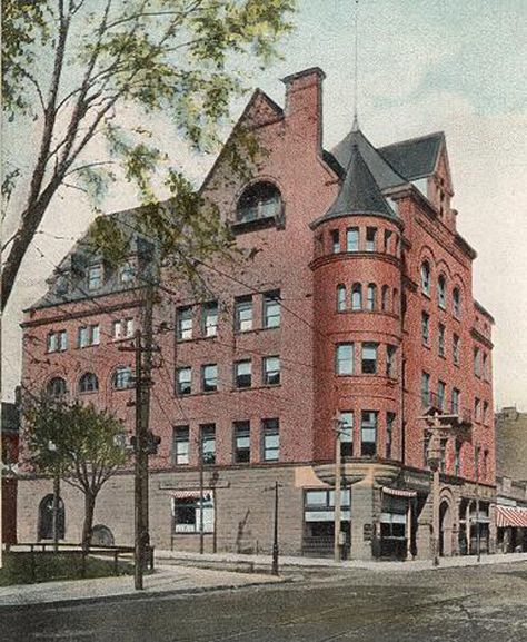 Where #volleyball was invented! The original Holyoke YMCA building. Wellesley Massachusetts, Milwaukee Road Hiawatha, Holyoke Massachusetts, Bradford Beach Milwaukee, Holmes County Ohio Amish, Social Responsibility, Massachusetts, Vacation Destinations, Volleyball